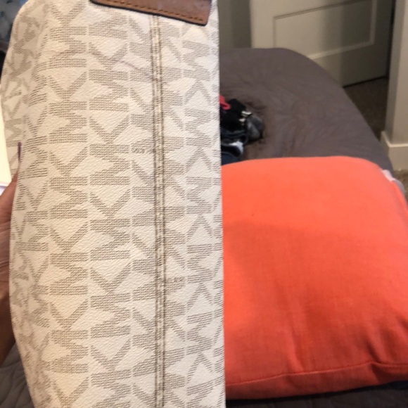 Michael Kors Purse - Picture 3 of 7